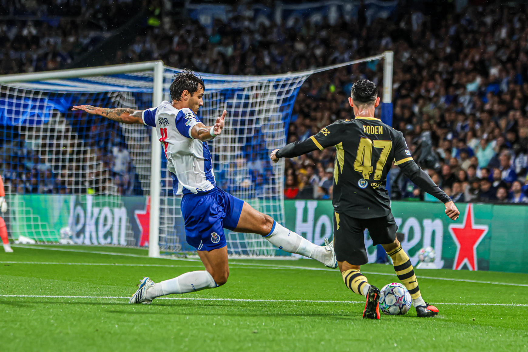 Dragão cai aos pés do City: FC Porto estreia-se com derrota na Champions